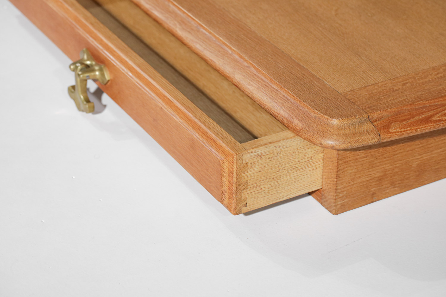 console étagère murale guillerme et chambron en chêne années 60 G636