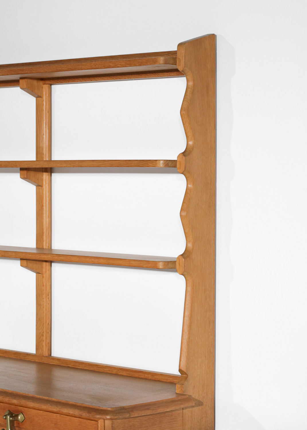 console étagère murale guillerme et chambron en chêne années 60 G636
