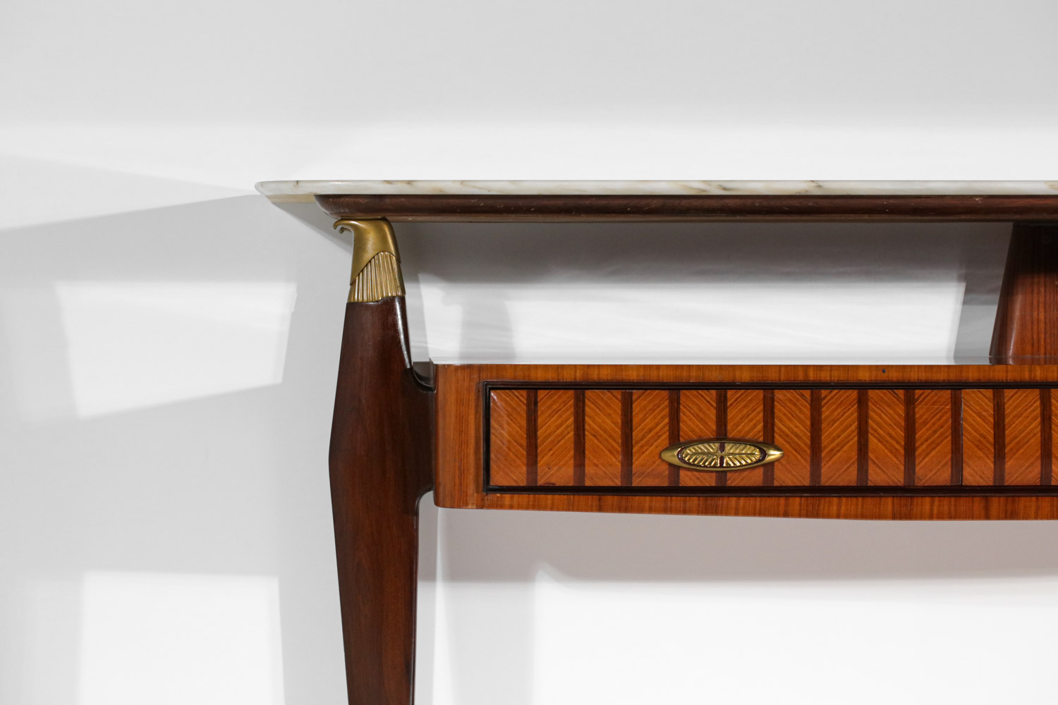 console italienne années 60 en marbre style Paolo Buffa vintage