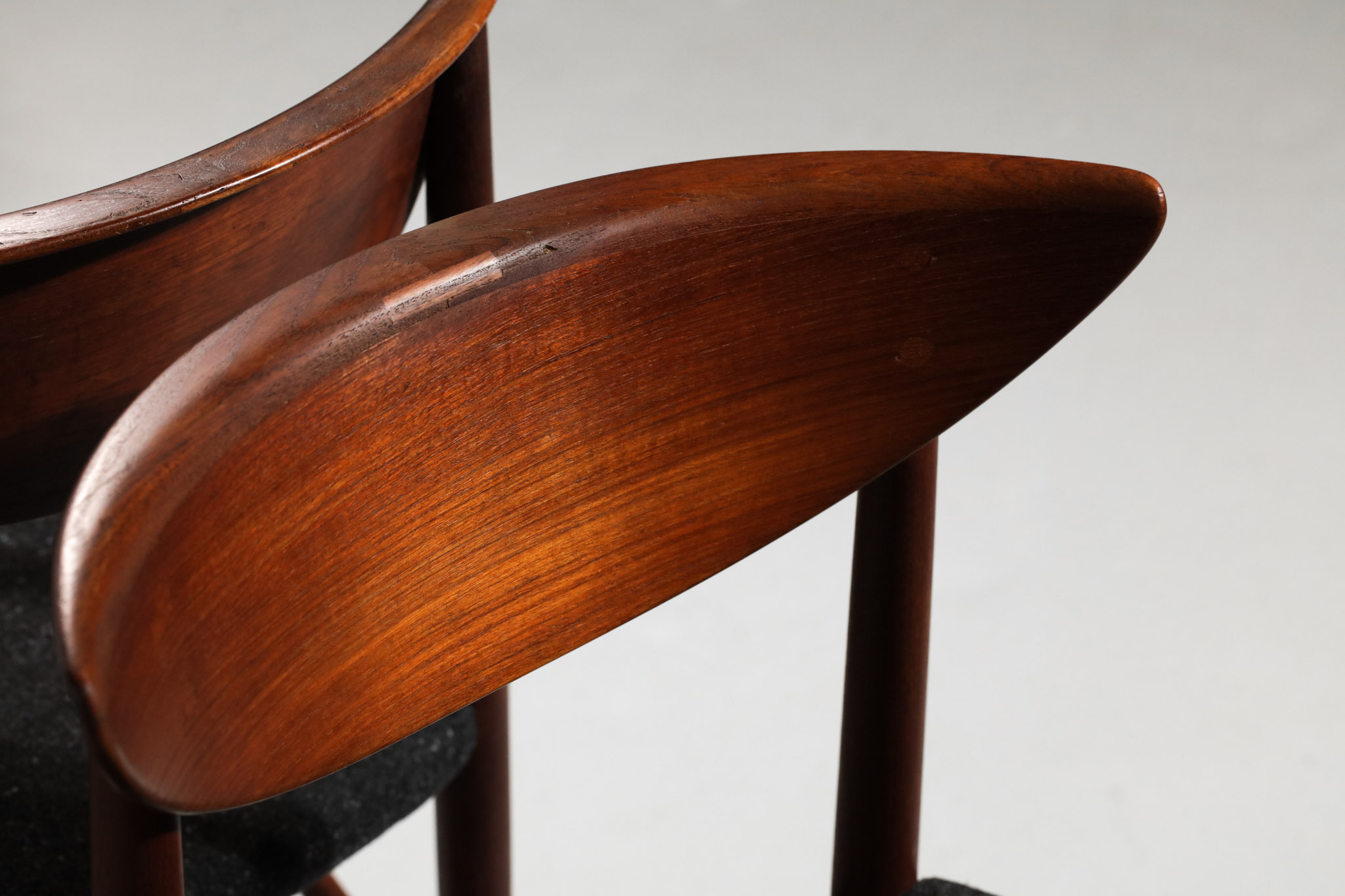 ensemble de 4 chaises Peter Hvidt en teck années 50 - E428