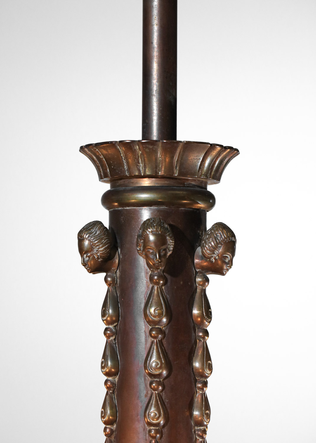 grand lustre en bonze à patine noire années 30/40 - G189