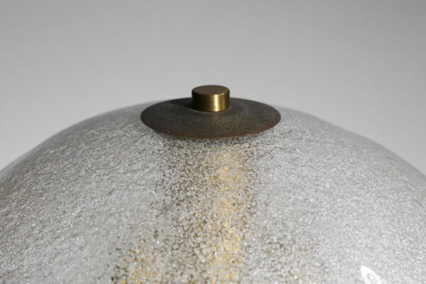 grande lampe à poser italienne attr. angelo brotto demi sphere en verre et laiton H111