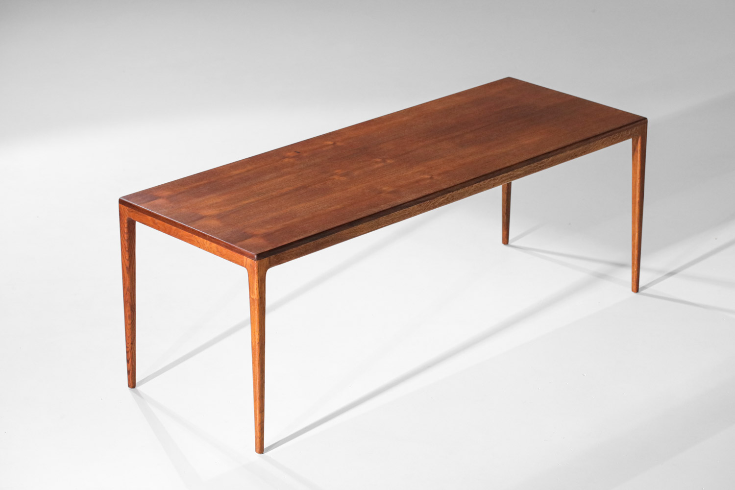 grande table basse danoise en teck scandinave - G759