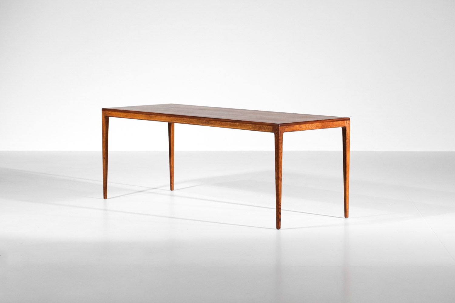 grande table basse danoise en teck scandinave - G759