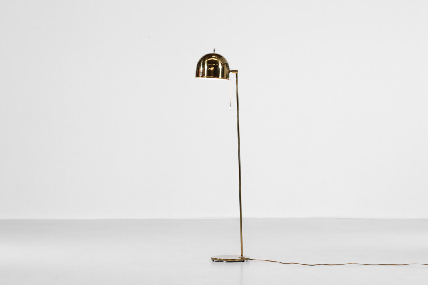 lampadaire suedois bergboms G-075 laiton années 60