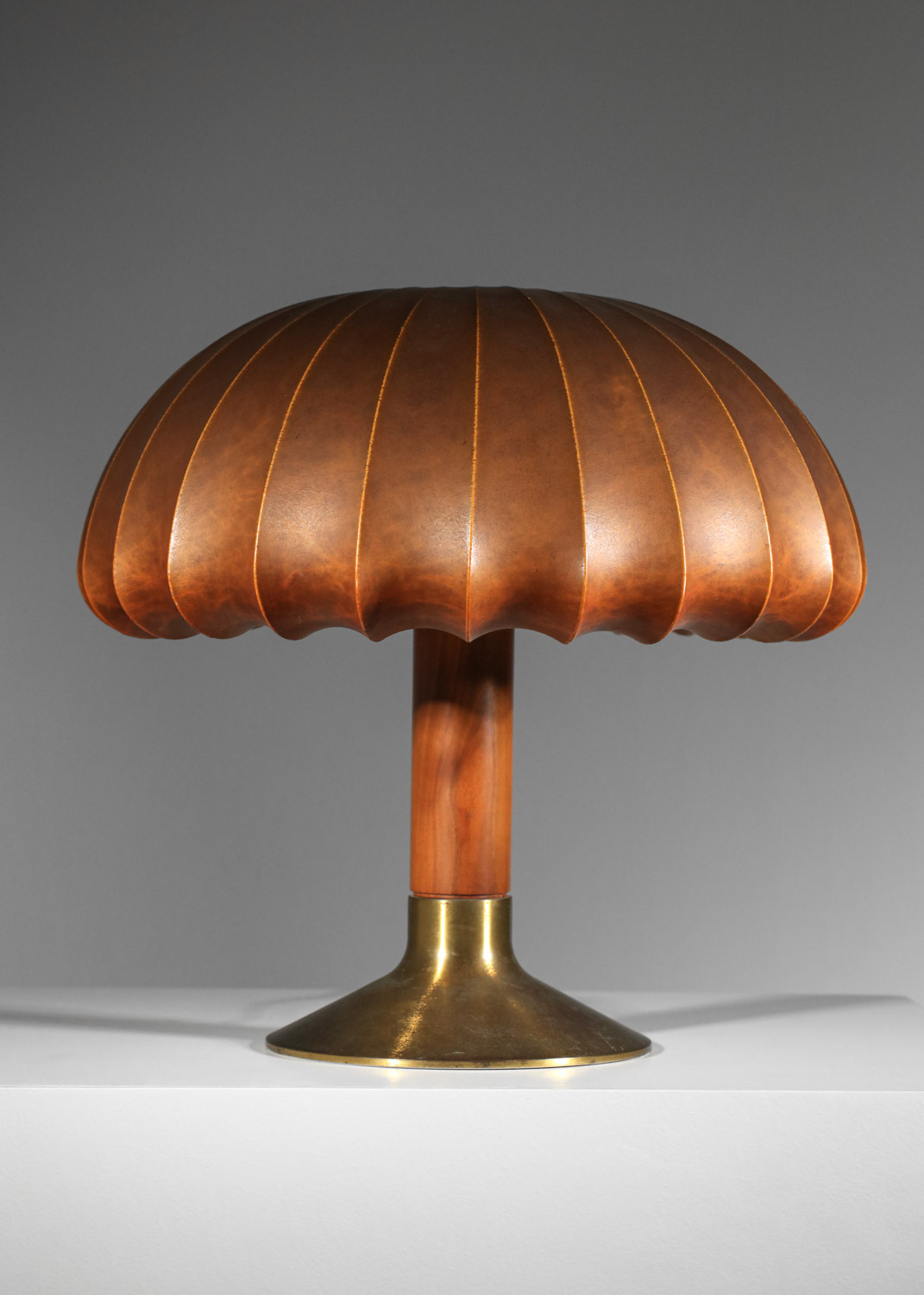 lampe de table italienne des années 50 style achille castiglioni cocoon