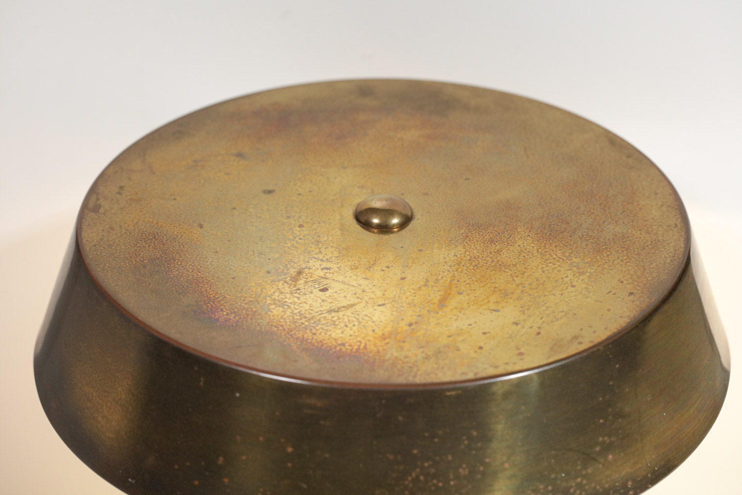 lampe de table italienne Oscar Torlasco des années 60 en laiton massif - G403