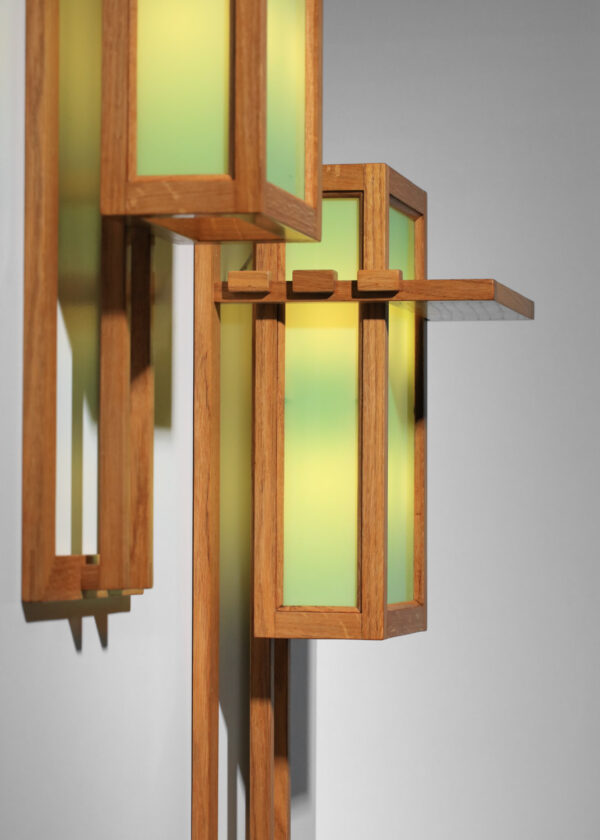 paire de grandes appliques style franck loyd wright en bois et verre vert - G811