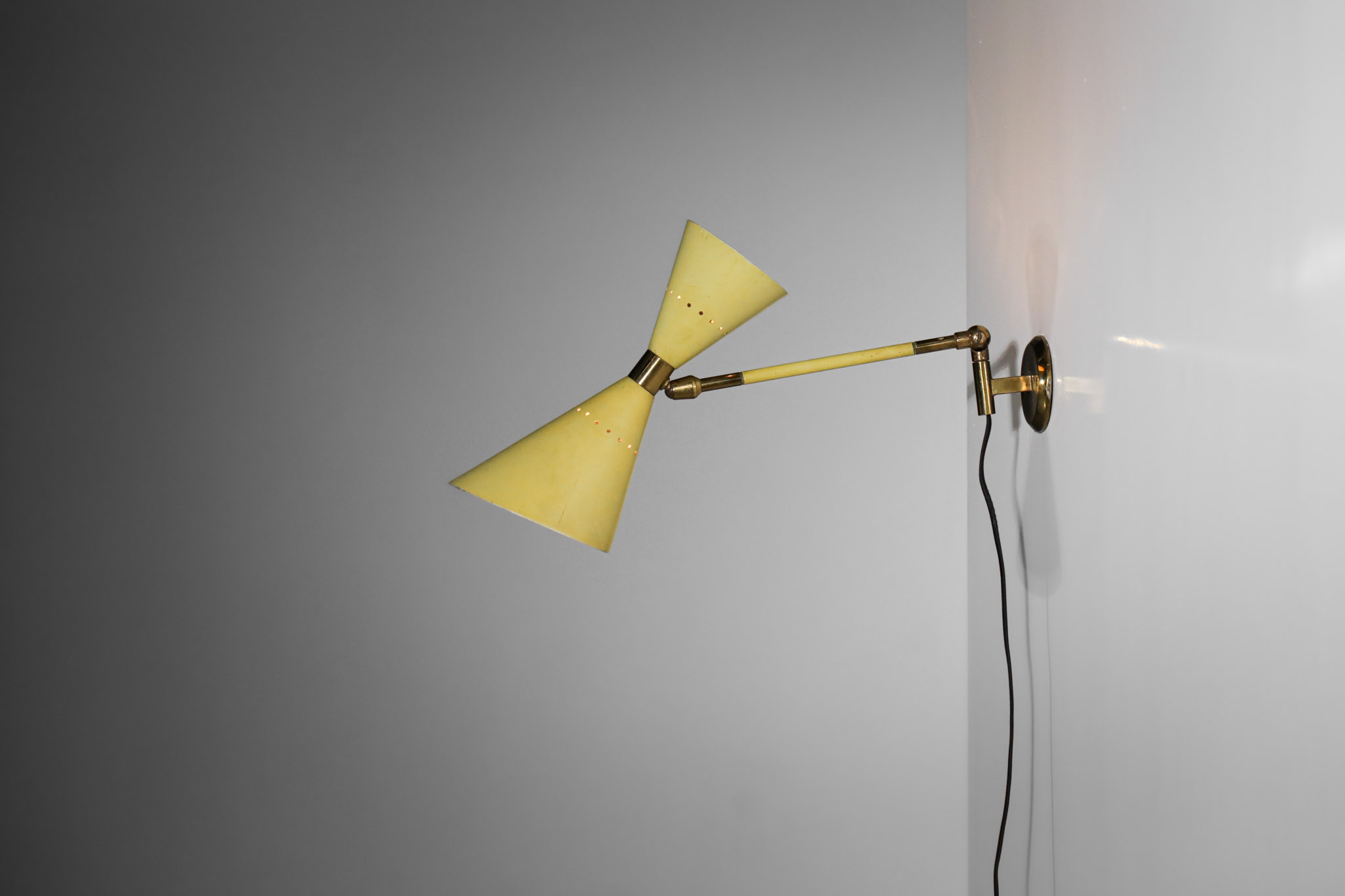 petite potence italienne jaune stillux années 50 E432