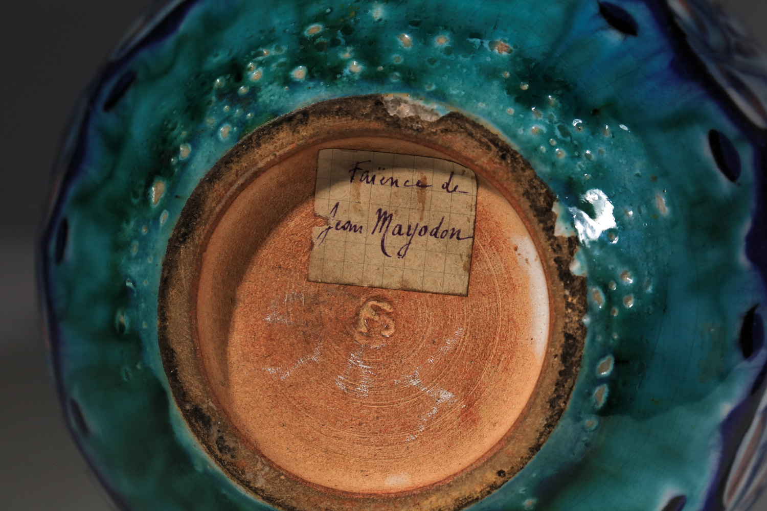 rare vase en céramique de Jean Mayodon à décor de cervidés - I582