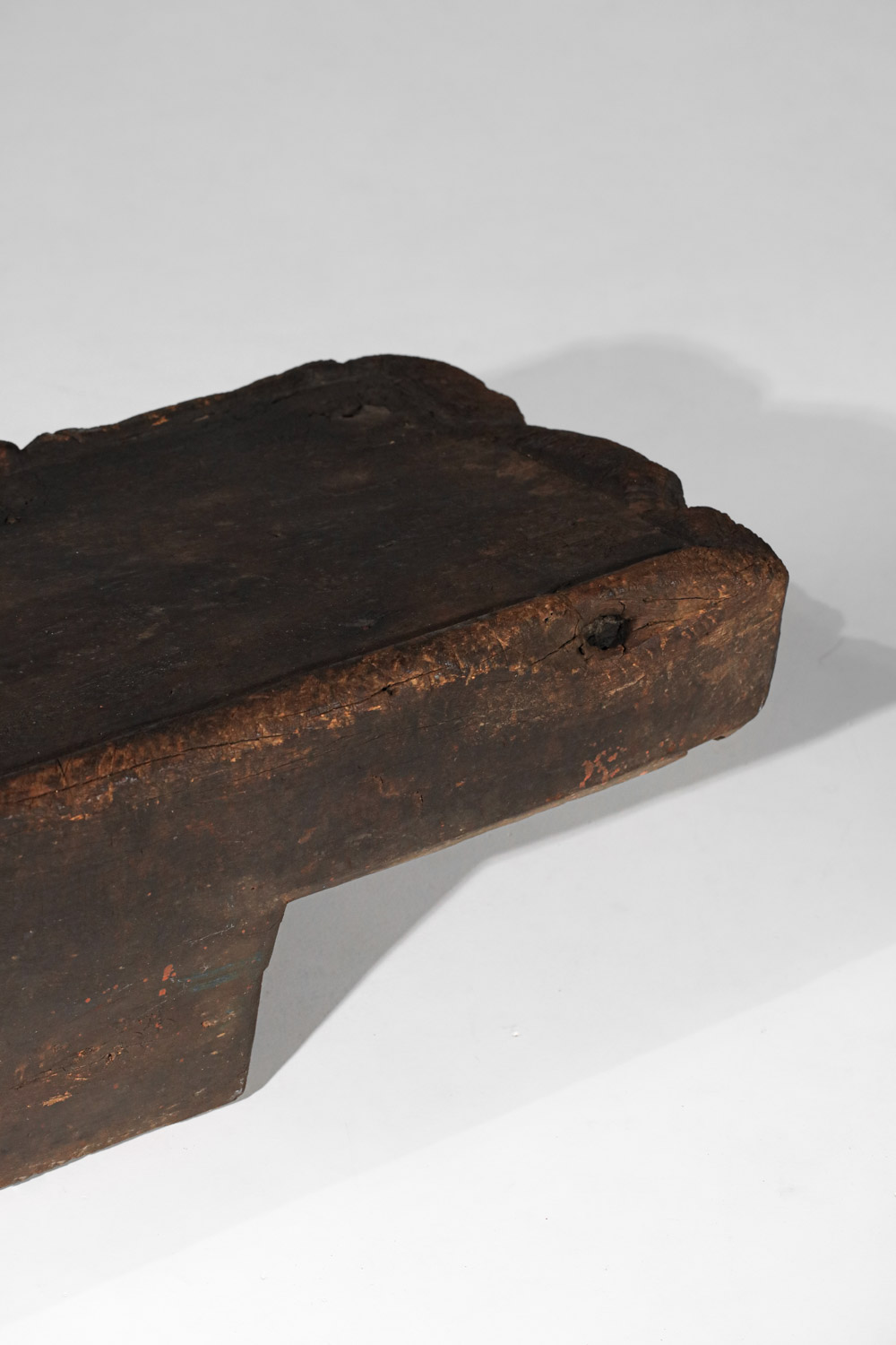 table basse mortier ethnique brutaliste en bois massif - H386