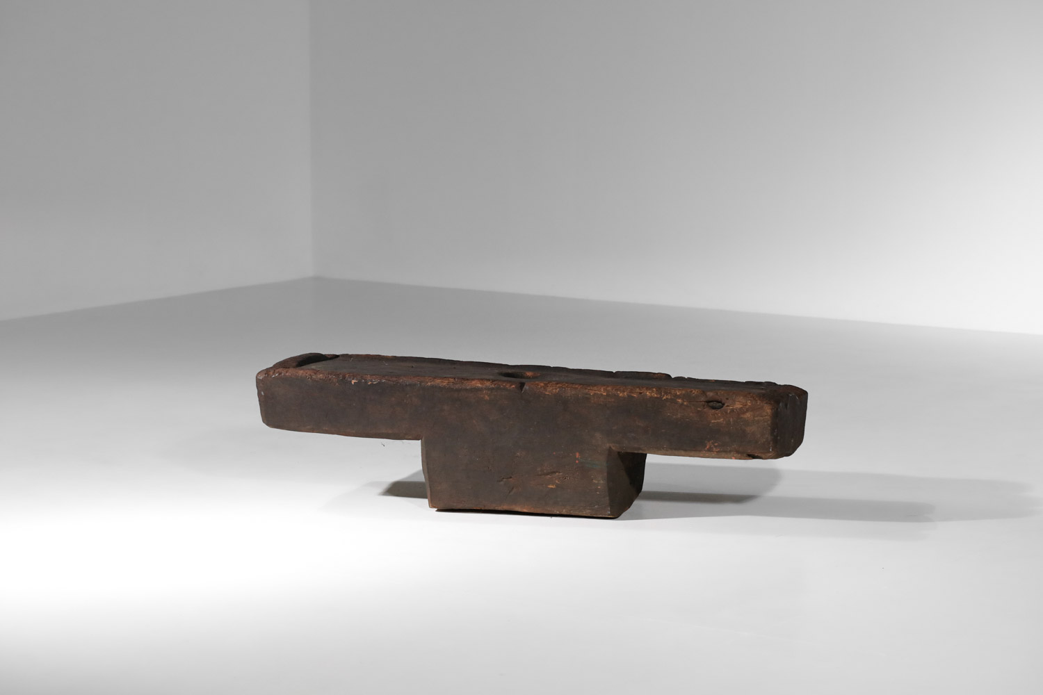 table basse mortier ethnique brutaliste en bois massif - H386