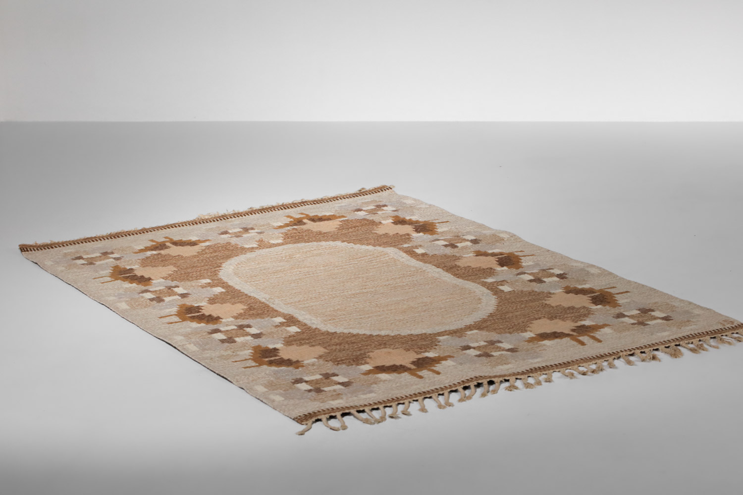 tapis rolakan suédois signé Ingegerd Silow IS - G824