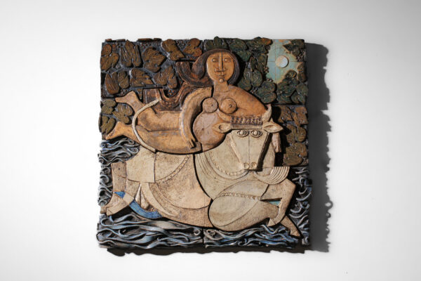bas relief en céramique jean derval à décor de femme au taureau - J625