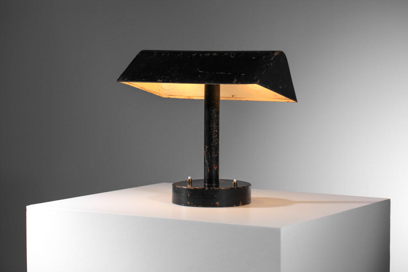 Lampe de table orientable des années 1950 dans le style de Le Corbusier- H414