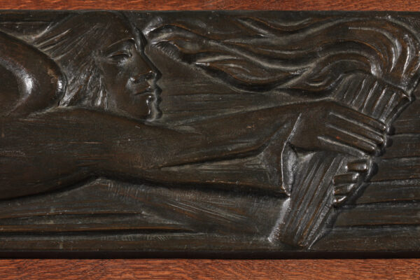 bas relief art déco en bronze signé wrede à décor de walkyrie monté sur encadrement en chêne - J680