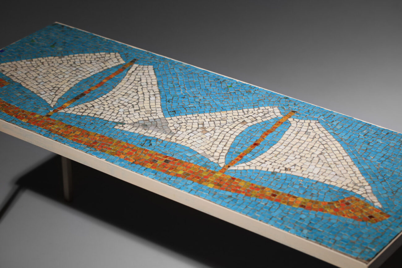 table basse mosaïque à décor de voilier artisanale - J069