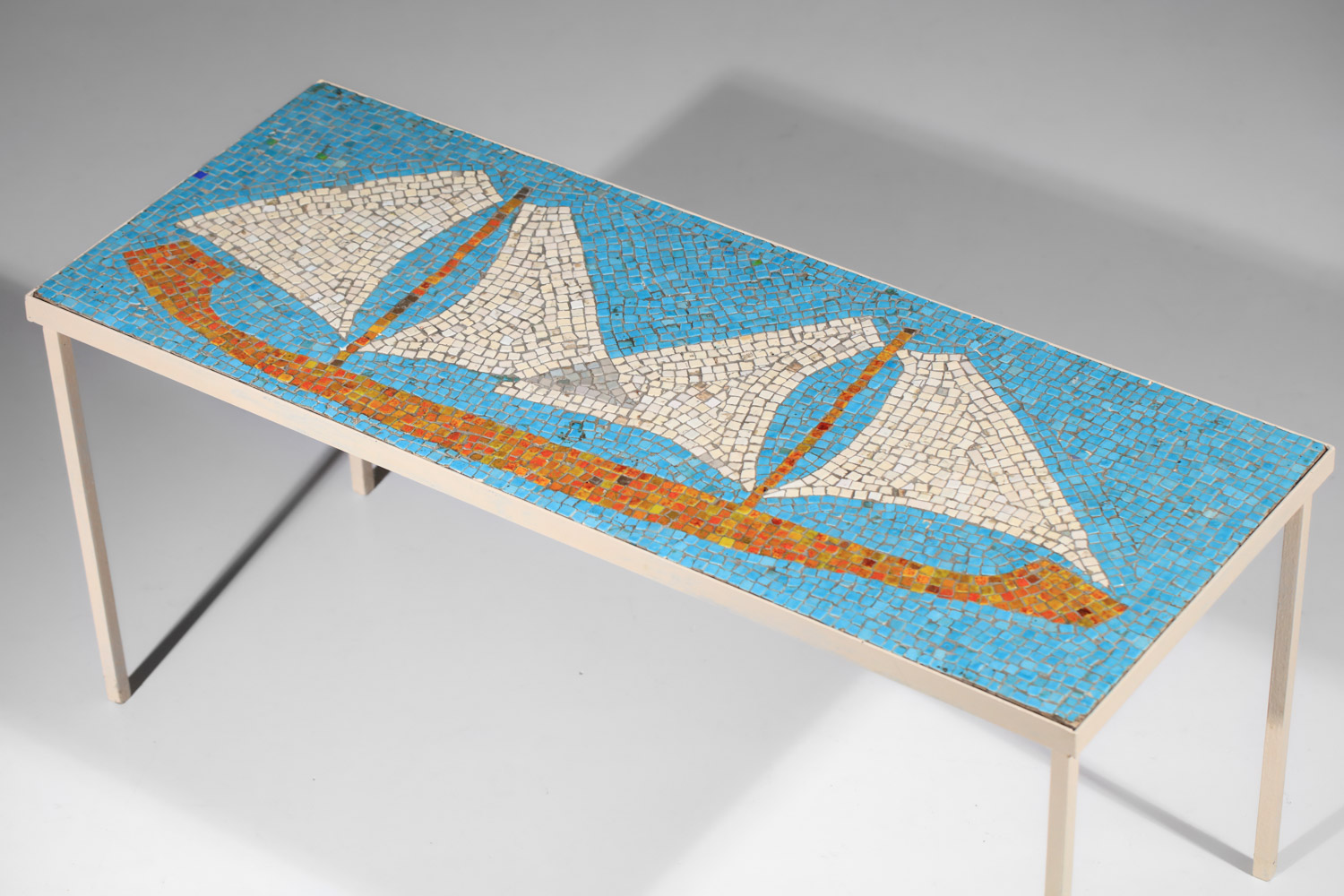 table basse mosaïque à décor de voilier artisanale - J069