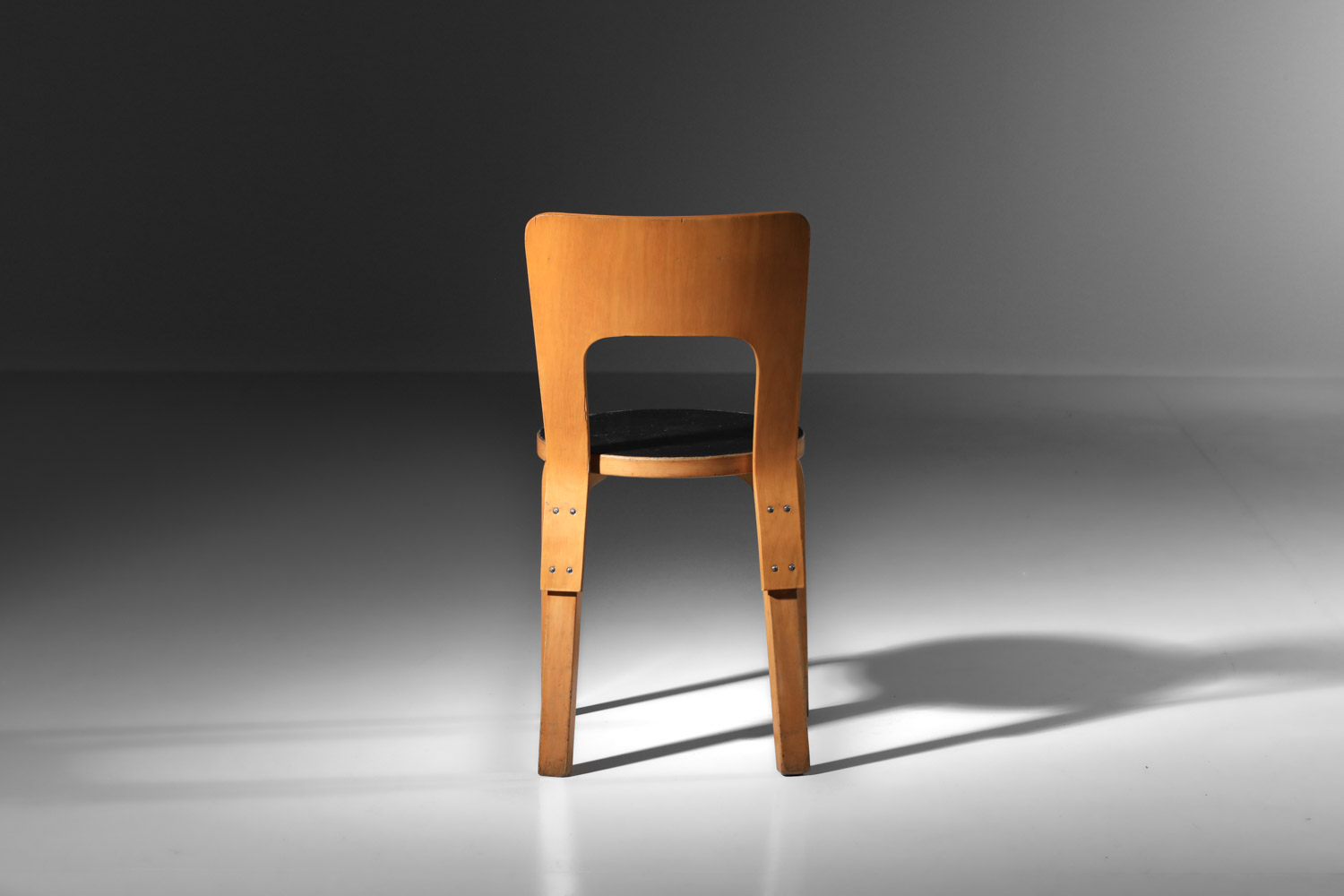 chaise alvar aalto modèle 66 des années 60 - J383