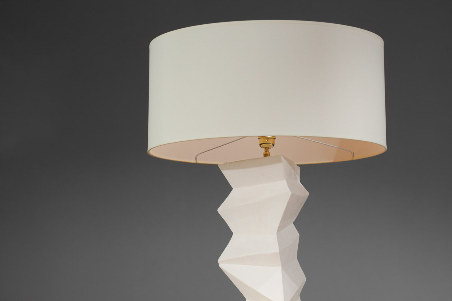 Lampe de table moderne plâtre style Jean Michel Franck - G171