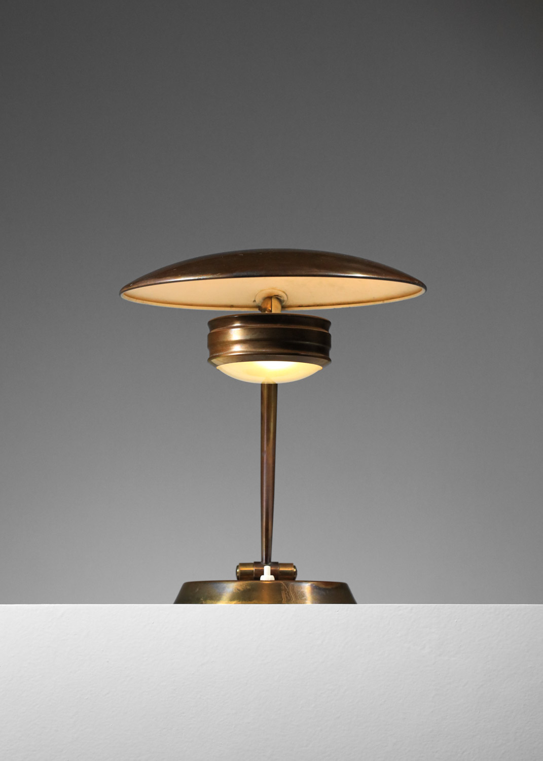 lampe de table italienne en laiton massif - H149