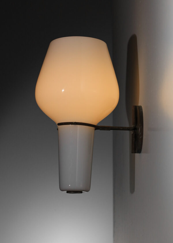 applique italienne en opaline dans le style de massimo vignelli - J585