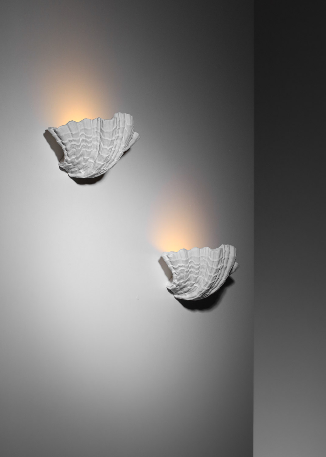 paire d'appliques en plâtre des années 40 attr serge roche - J399