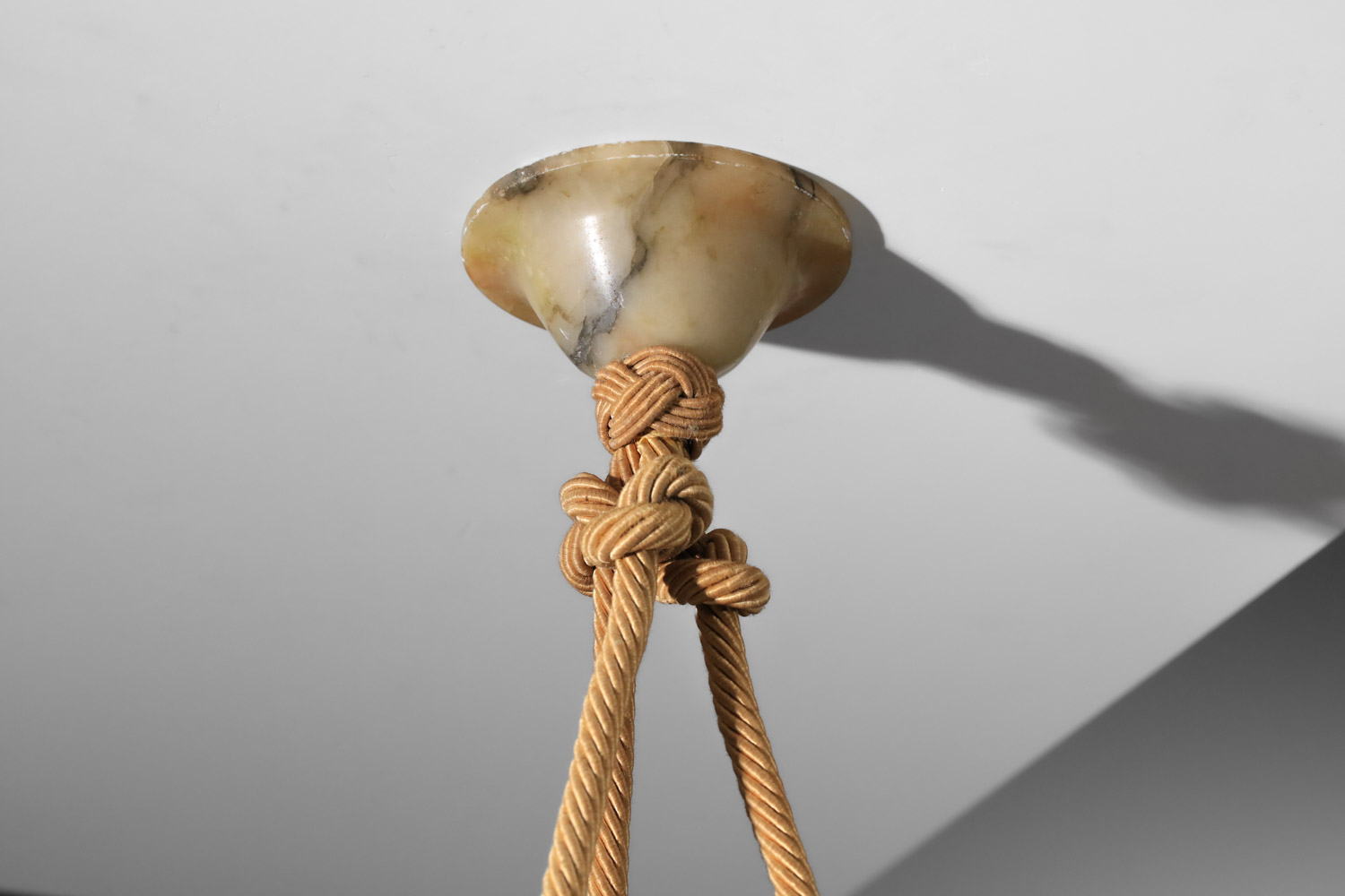 Suspension Art Déco en albâtre - J691