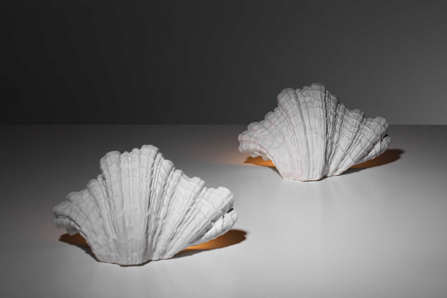paire d'appliques en plâtre des années 40 attr serge roche - J399