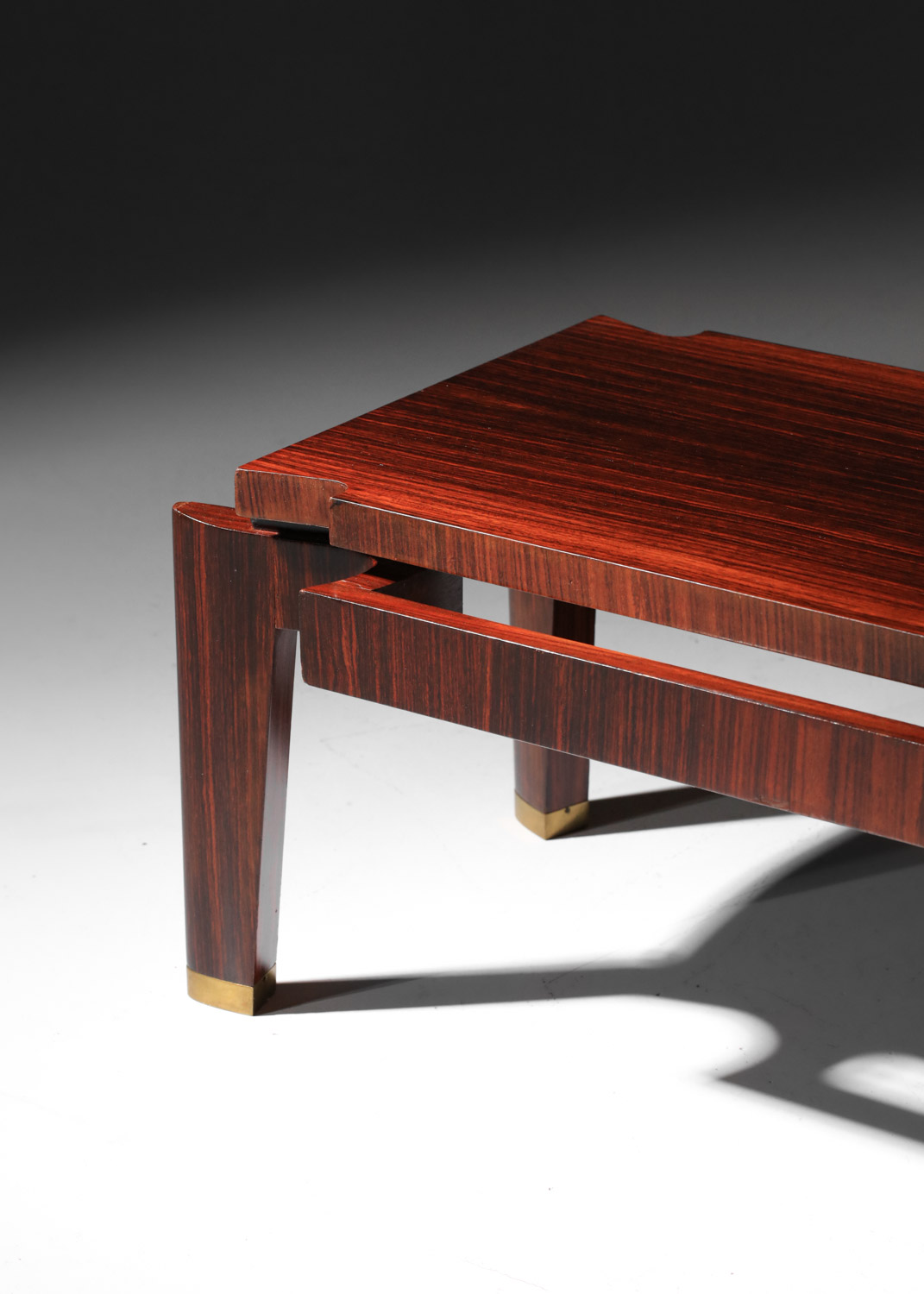 table basse en palissandre des années 40 dans le goût de maison dominique - J694