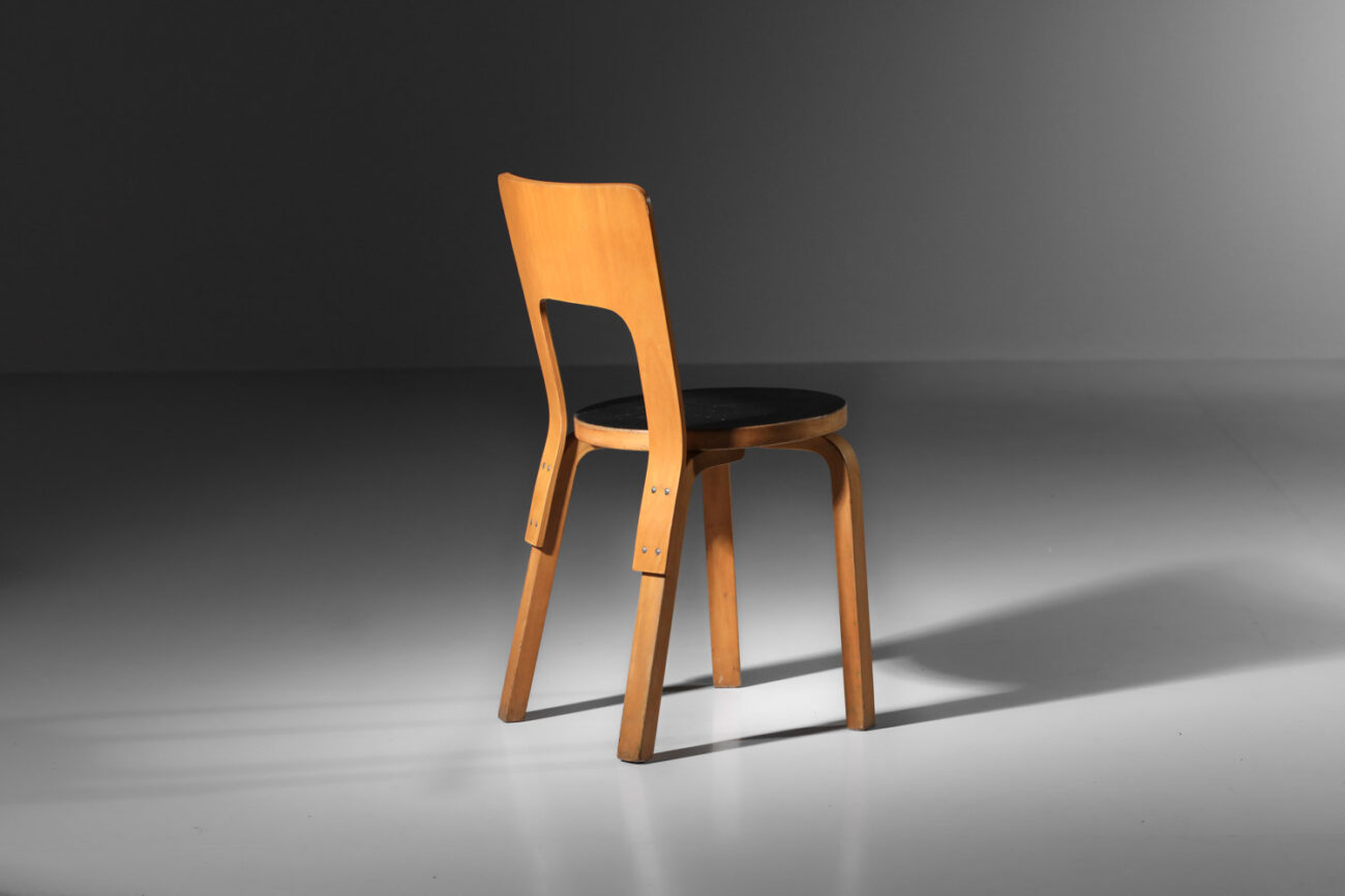 chaise alvar aalto modèle 66 des années 60 - J383