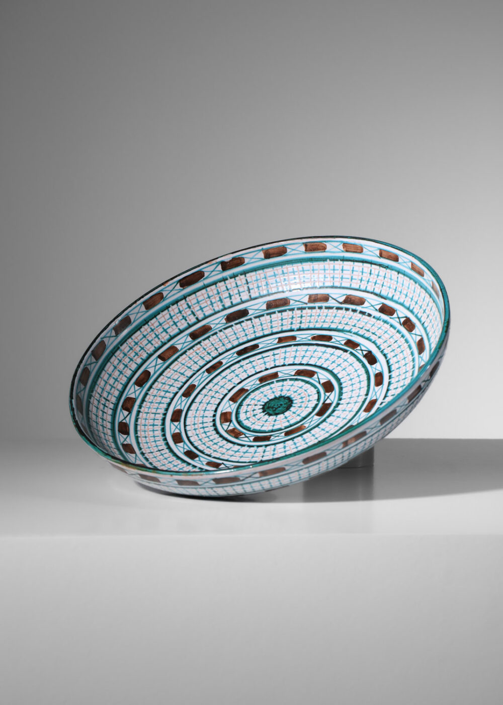 Grand plat rond en céramique Robert Picault Vallauris années 60