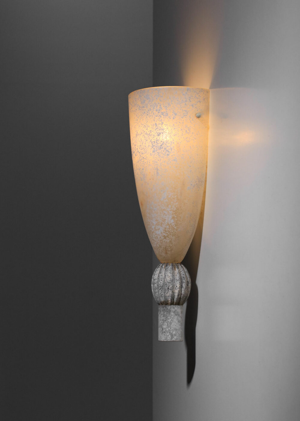 grande applique seguso des années 70 en verre givré murano J111
