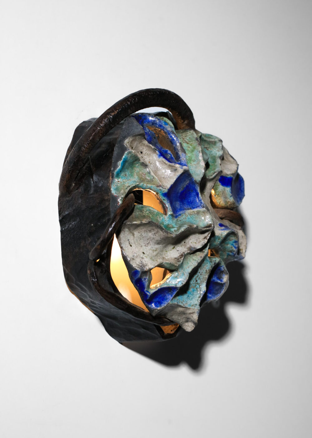 applique sculpture en céramique et fer forgé non identifiée - H360