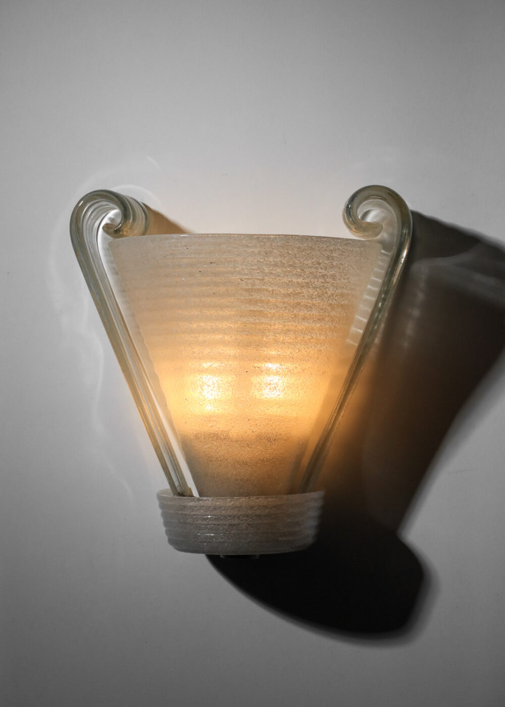 Applique en verre de murano des années 20 30 attr seguso en verre pulegoso - H580