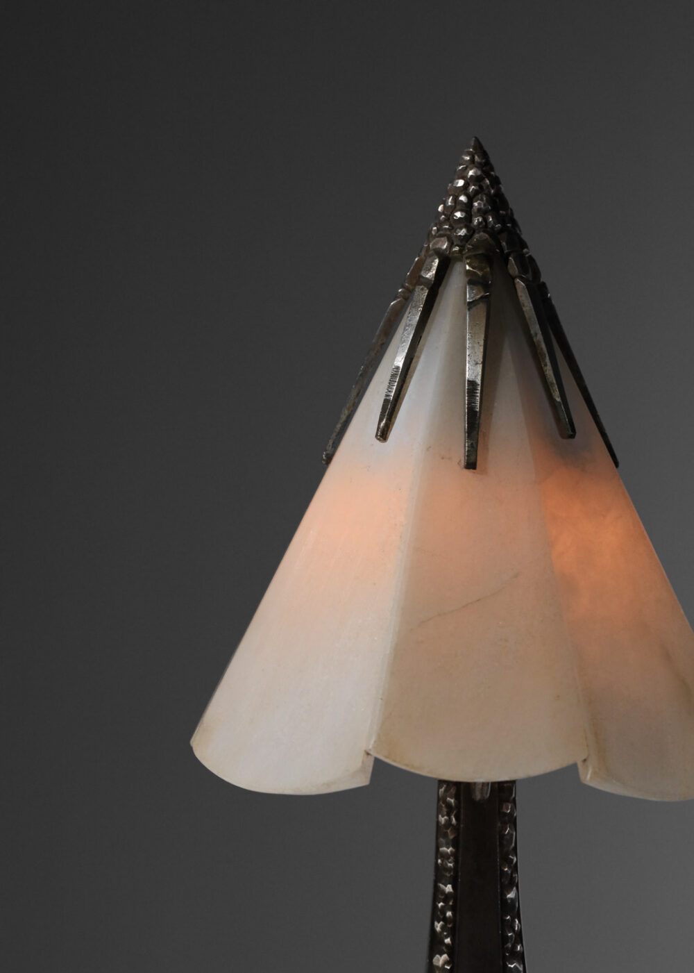 petite lampe de table albert cheuret en bronze nickelé et albatre - J349