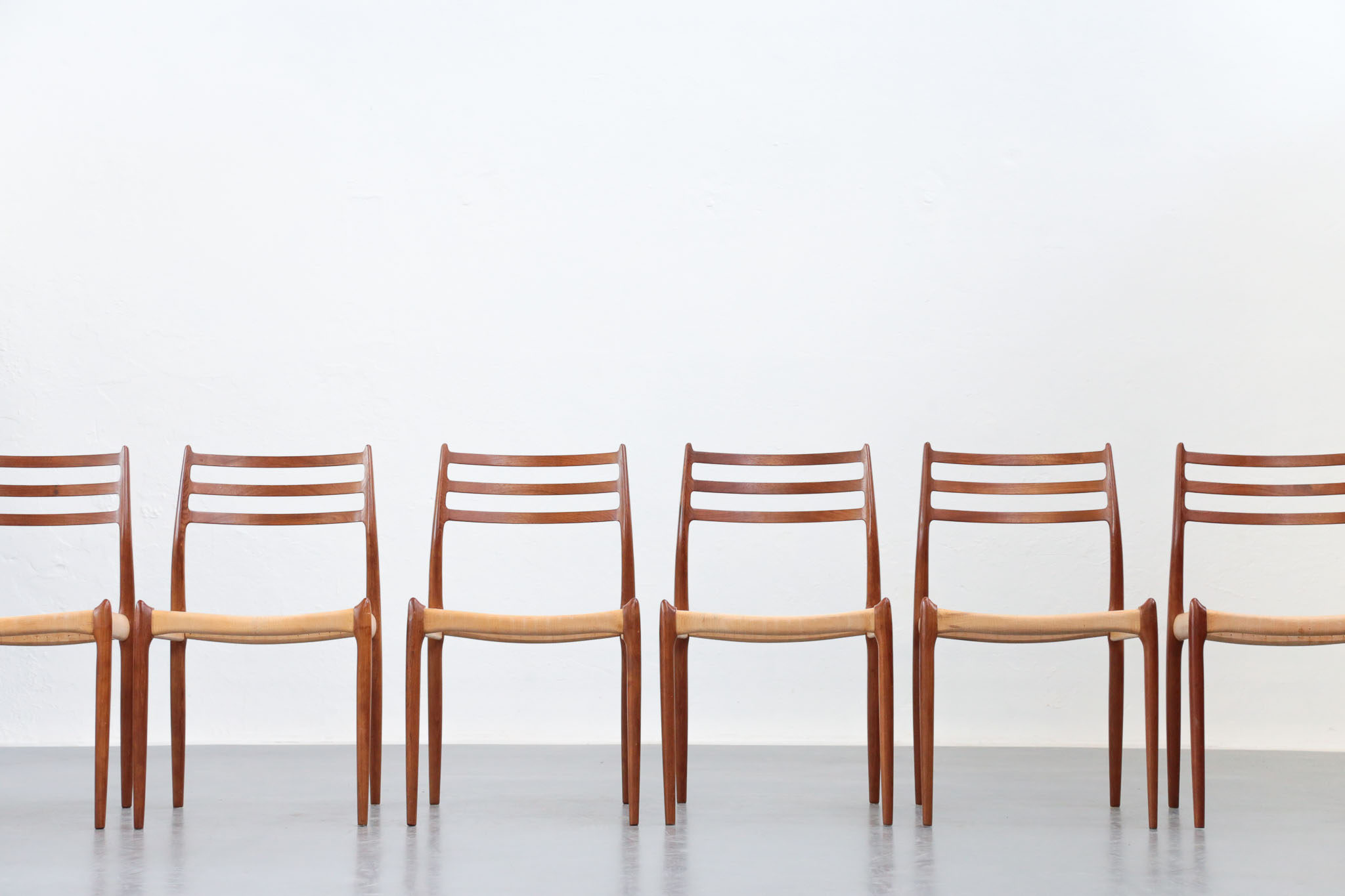 6 chairs niels O Moller model 78 teak - Image 9