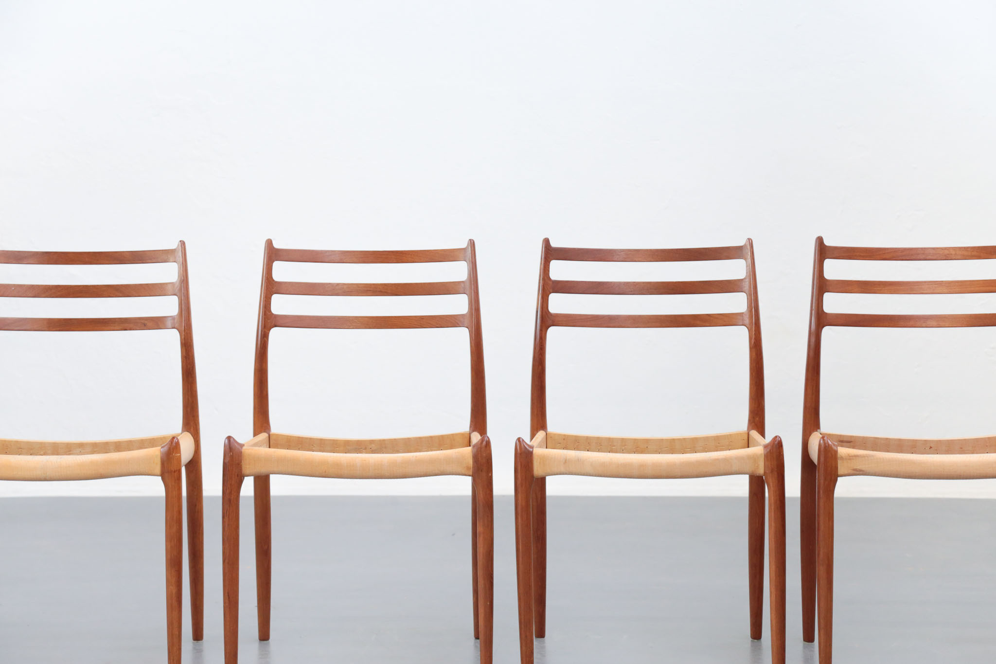 6 chairs niels O Moller model 78 teak - Image 4