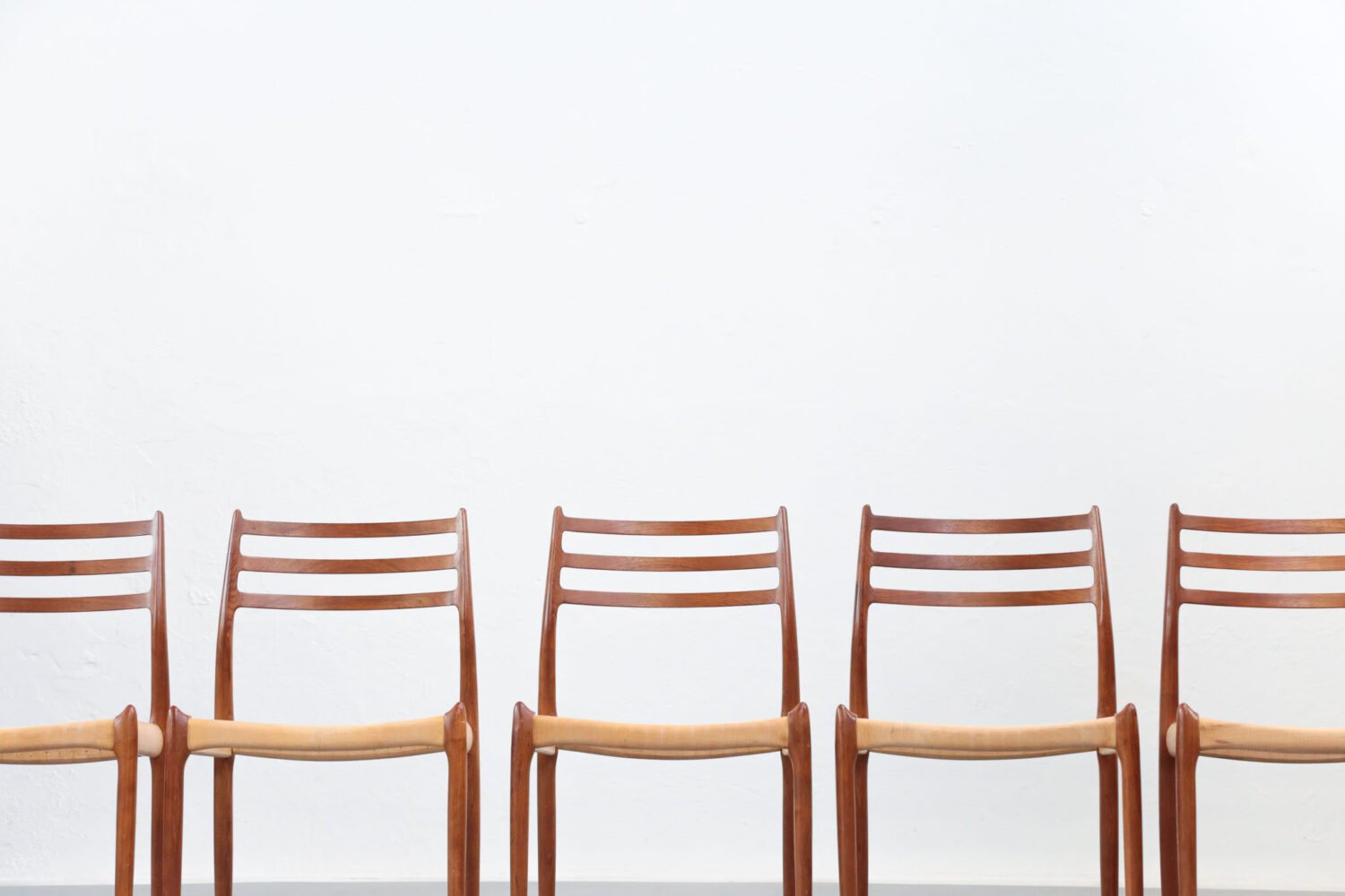 6 chairs niels O Moller model 78 teak