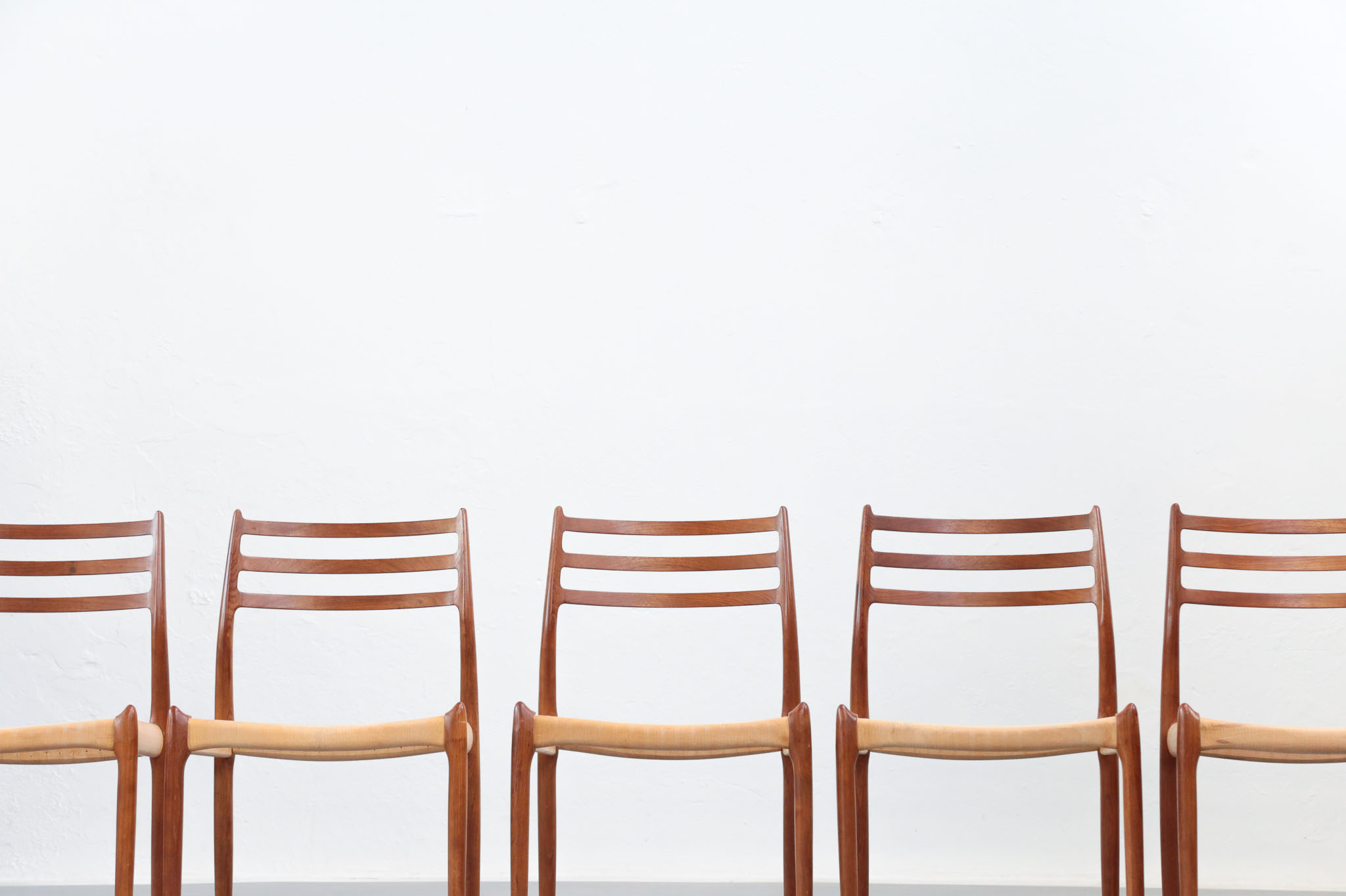6 chairs niels O Moller model 78 teak