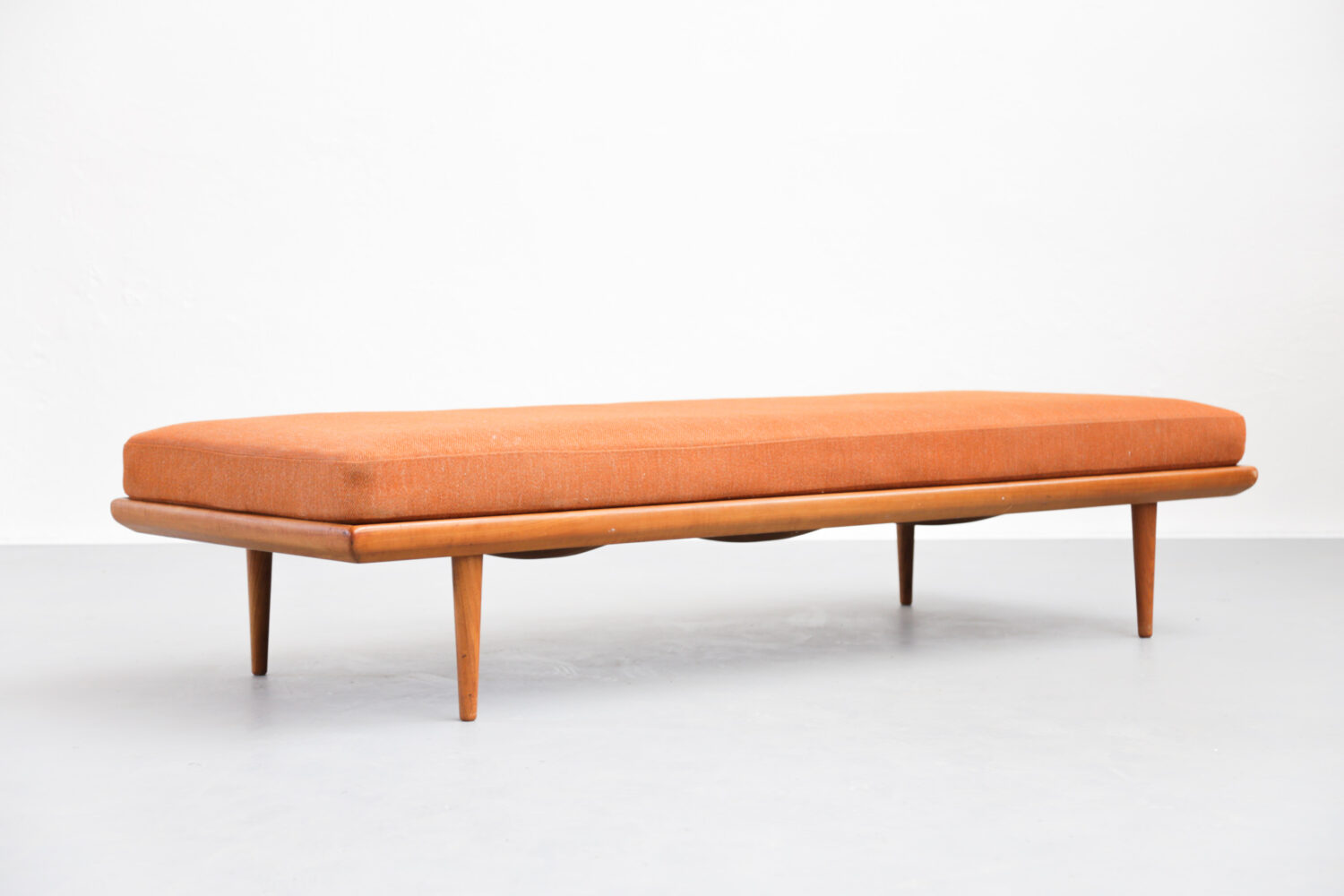 Daybed Peter Hvidt mid century design (choose color)