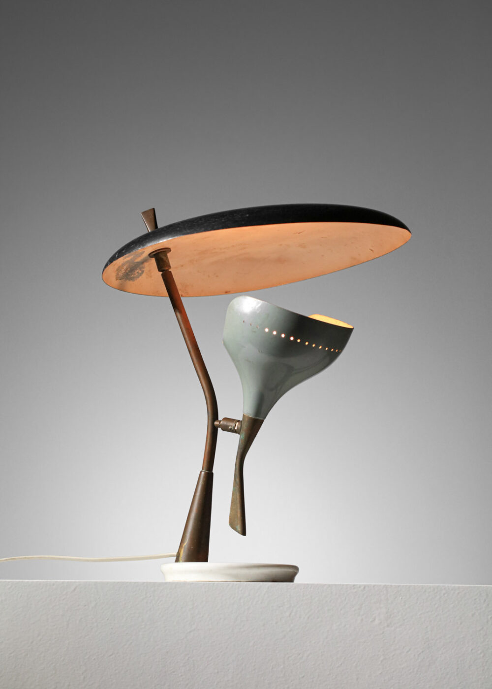 Lampe de table stillux italienne des années 60 grise et noire - G718