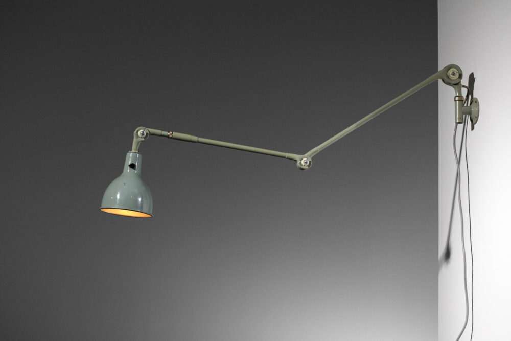 Lampe industrielle suédoise années 60 en métal gris bleuté Ericsson - H686