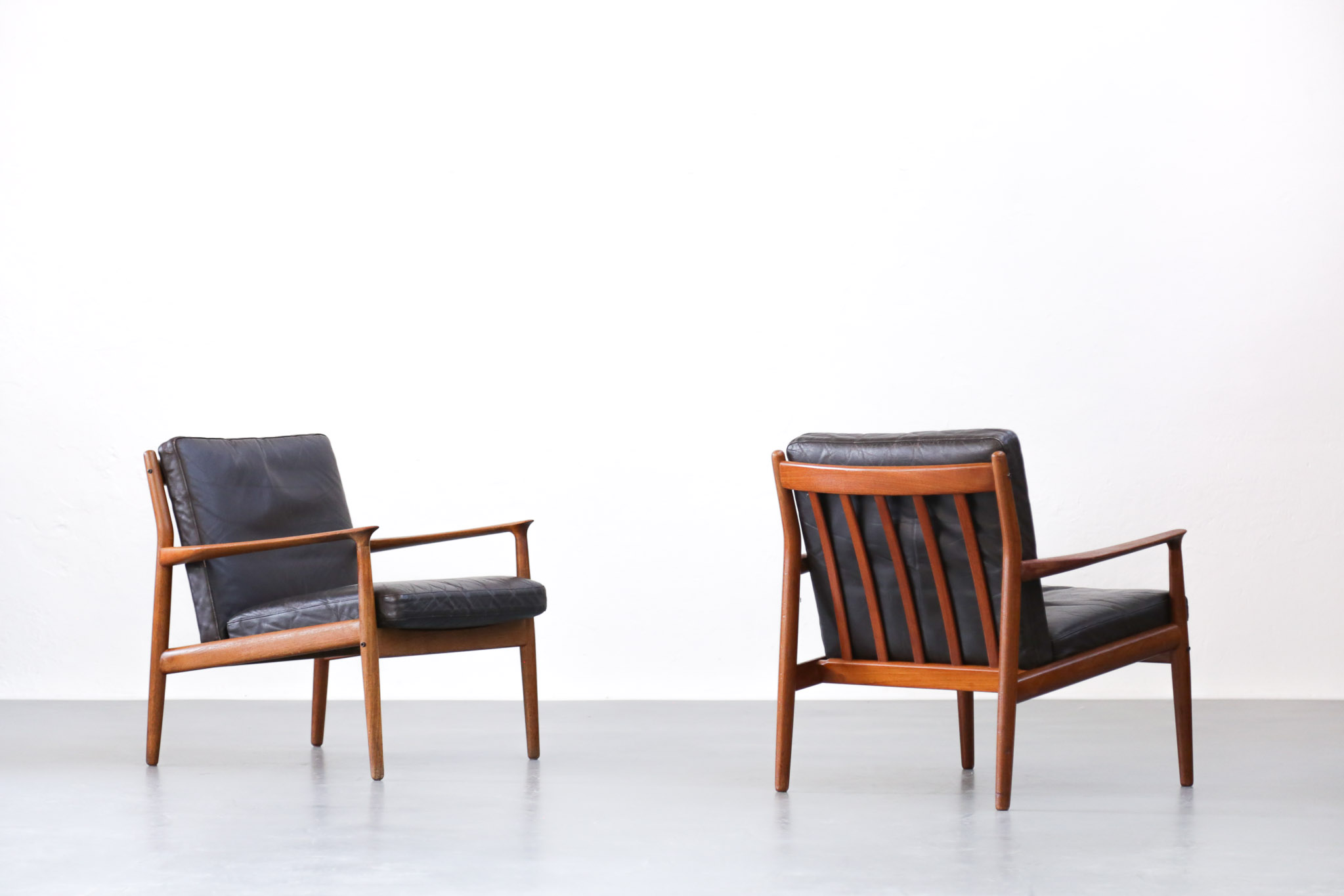 Danish Pair of Lounge Chairs by grete jalk for glostrup