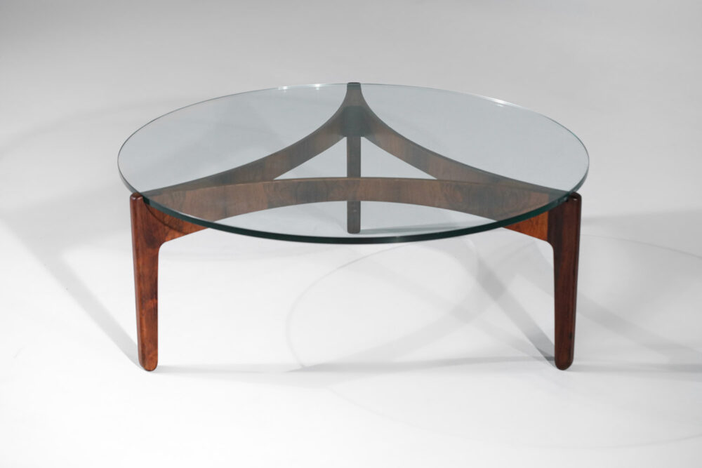Table basse danoise palissandre de rio scandinave tripode Sven Ellekaer pour Christian Linneberg -G035