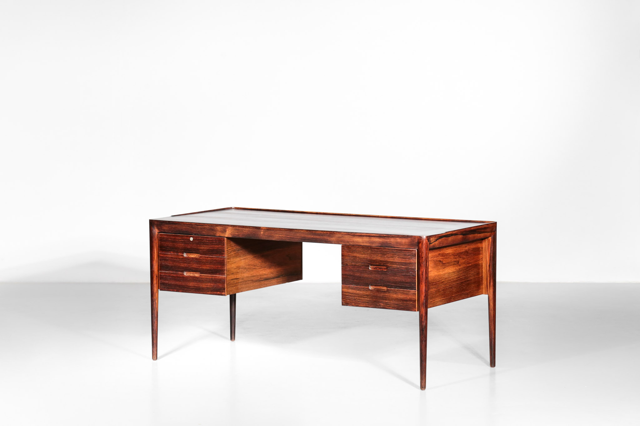 bureau danois scandinave Erik Riisager hansen en palissandre de rio5