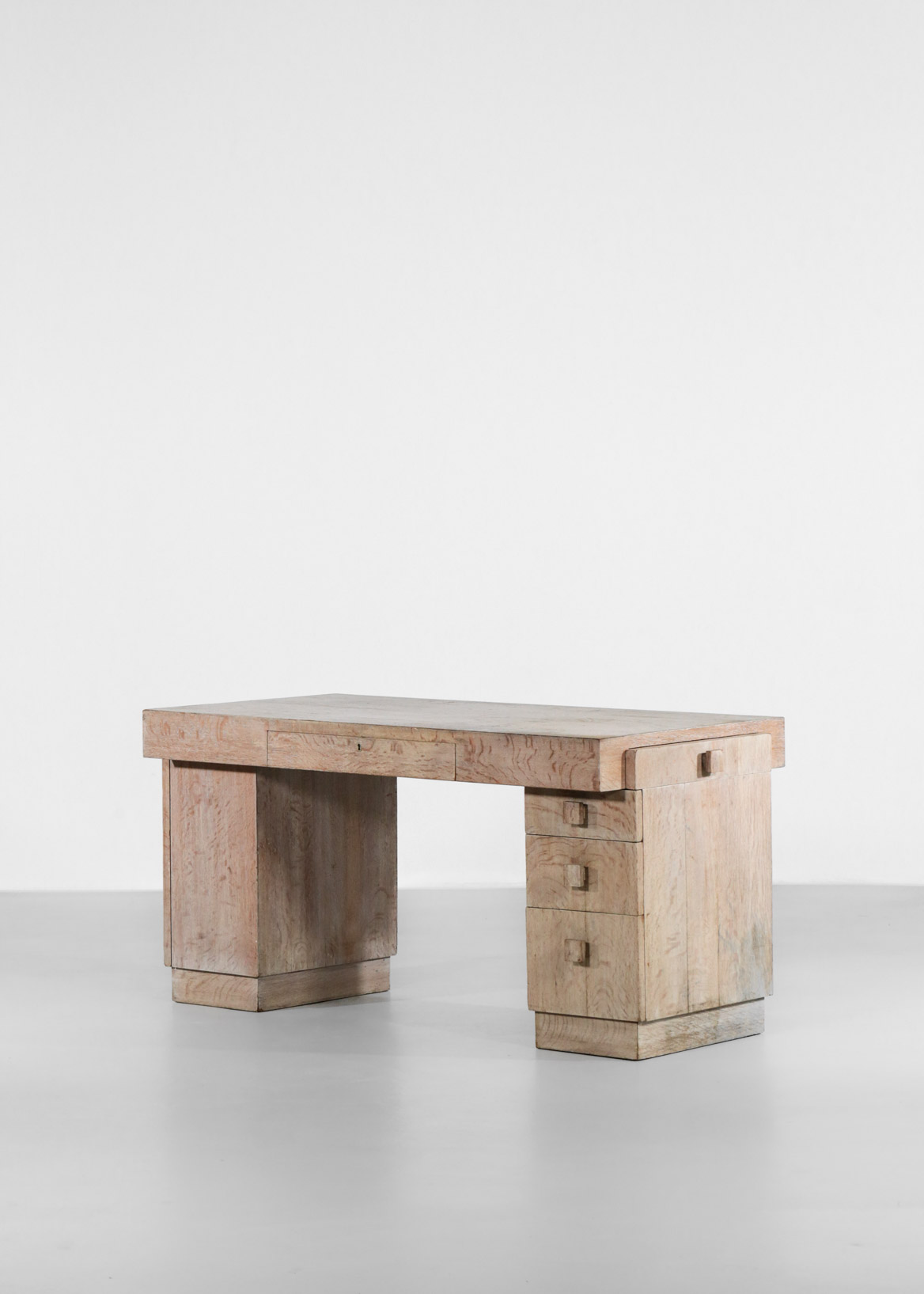 bureau moderniste en chene cerusé années 40 22