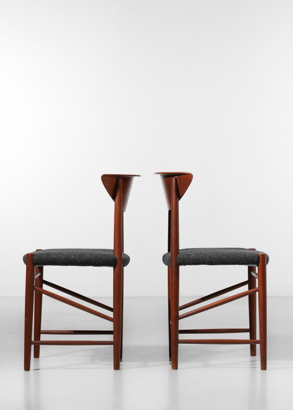 ensemble de 4 chaises Peter Hvidt en teck années 50 - E428
