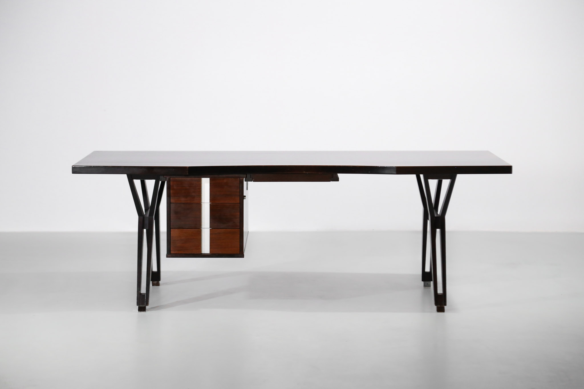 grand bureau ico parisi mim vintage design italien 1