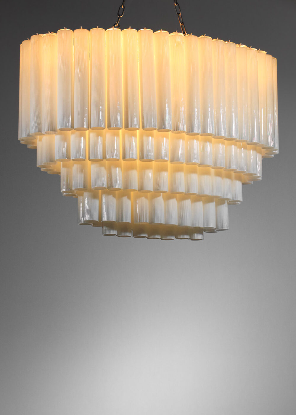 grand lustre de murano 120 cylindre blanc années 70 E009
